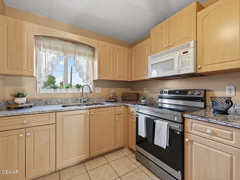 2711 N Halifax Ave #282 — Photo 7