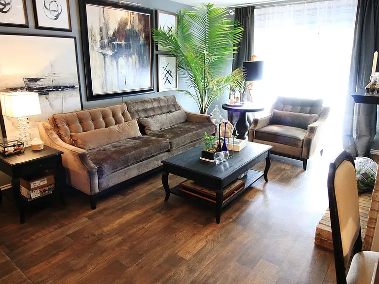 Preston Racquet Club Apartments — Photo 2