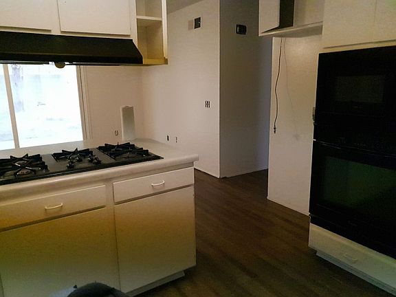 5th image of 8905 Alta Loma Dr