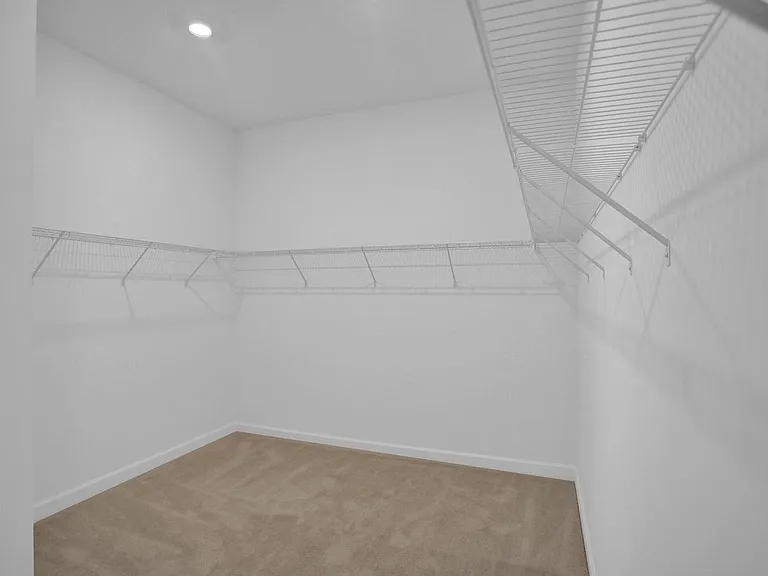 19411 Broad Shore Walk — Photo 31