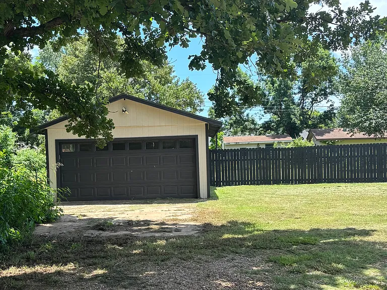 152 Riverboat Dr — Photo 4
