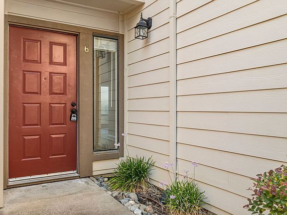 2nd image of 5601 Walnut Ave APT 6