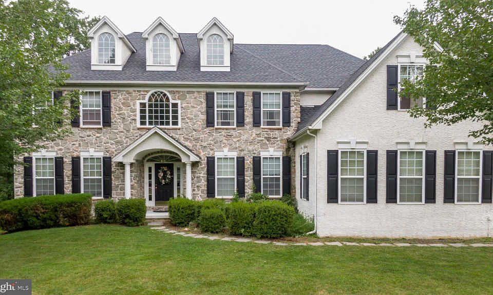 1st image of 25 Clemson Dr