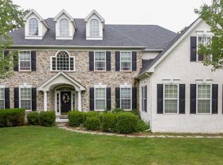 25 Clemson Dr, Garnet Valley, PA 19060