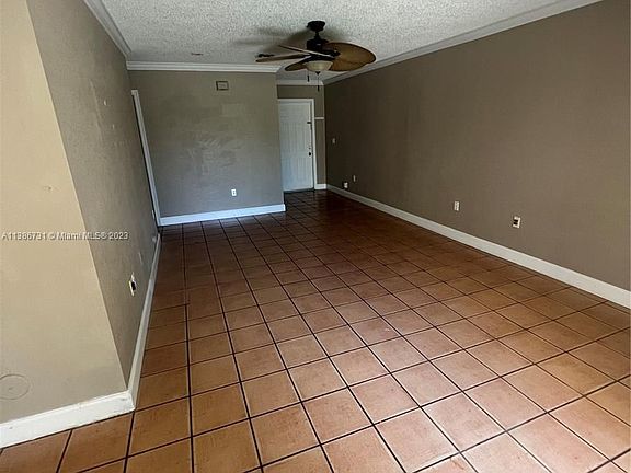 4th image of 4059 Eastridge Cir