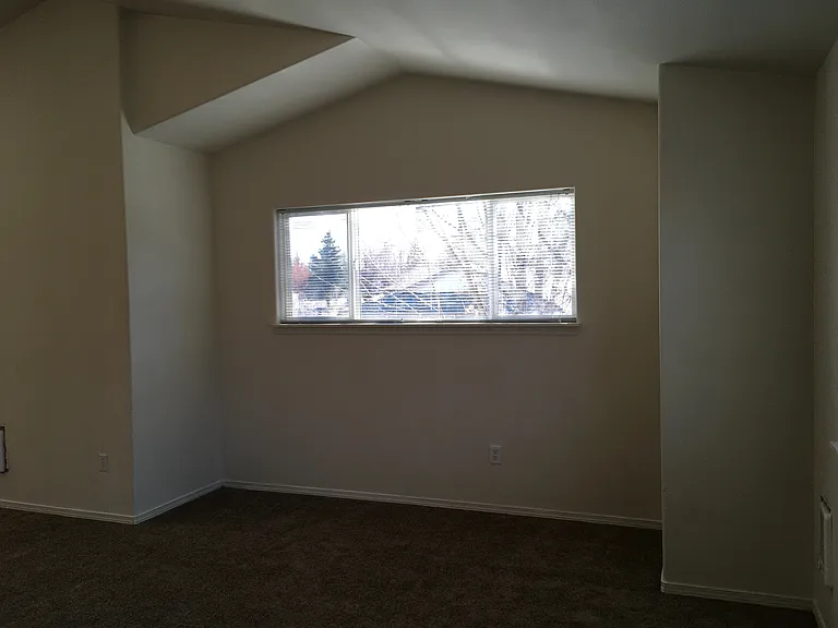 1813 SW Reindeer Ave #1815 — Photo 6