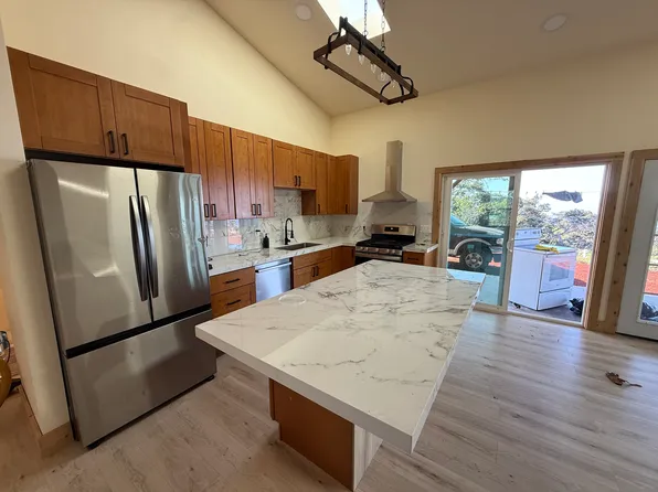 92-8207 Bamboo Ln, Captain Cook, HI 96704