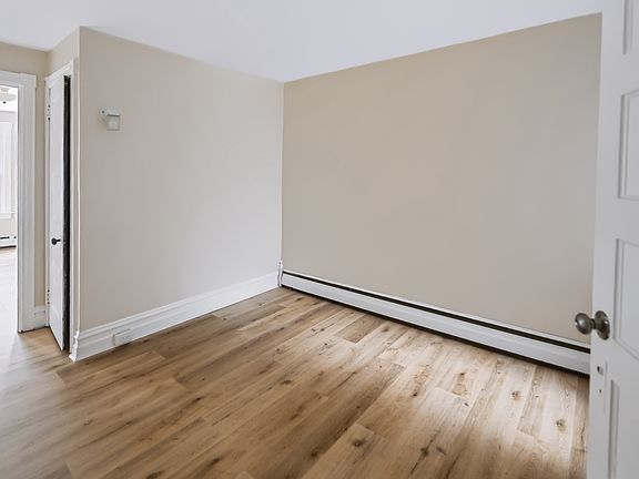 5th image of 42 S Carlisle St #1