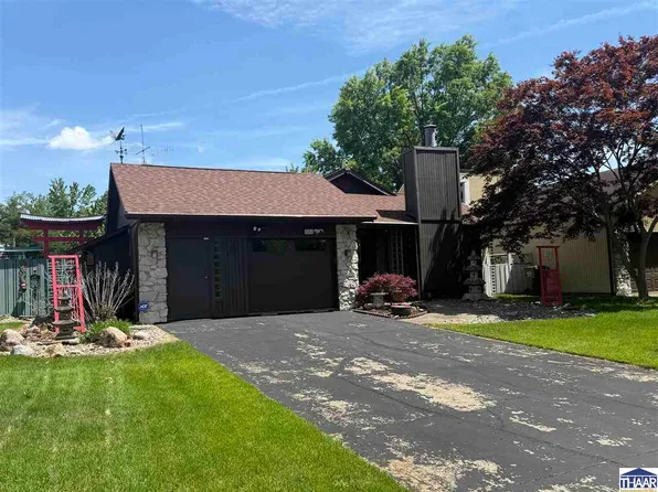 1161 E Garden Dr, Terre Haute, IN 47802