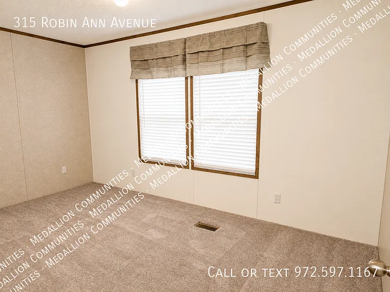 315 Robin Ann Ave — Photo 11