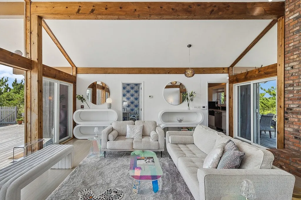 Amagansett Dunes Oceanfront — Photo 4