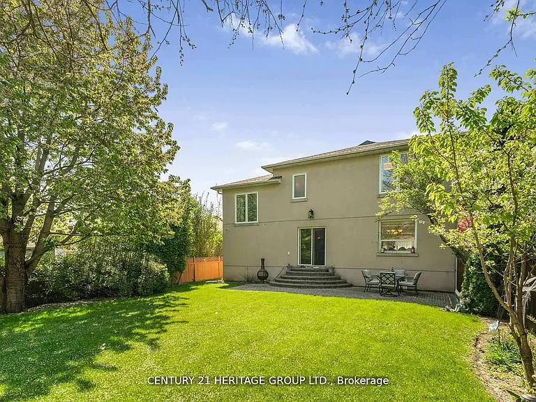 162 Goulding Ave — Photo 6