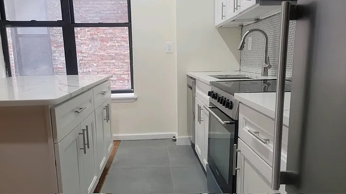 Rented by Chartwell Manhattan Realty | media 5