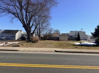 311 High St, Cumberland, RI 02864