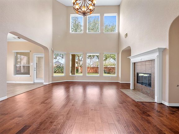 5th image of 9227 Hummingbird Ln