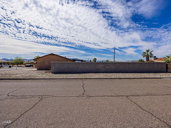 4th image of 2325 Havasupai Blvd