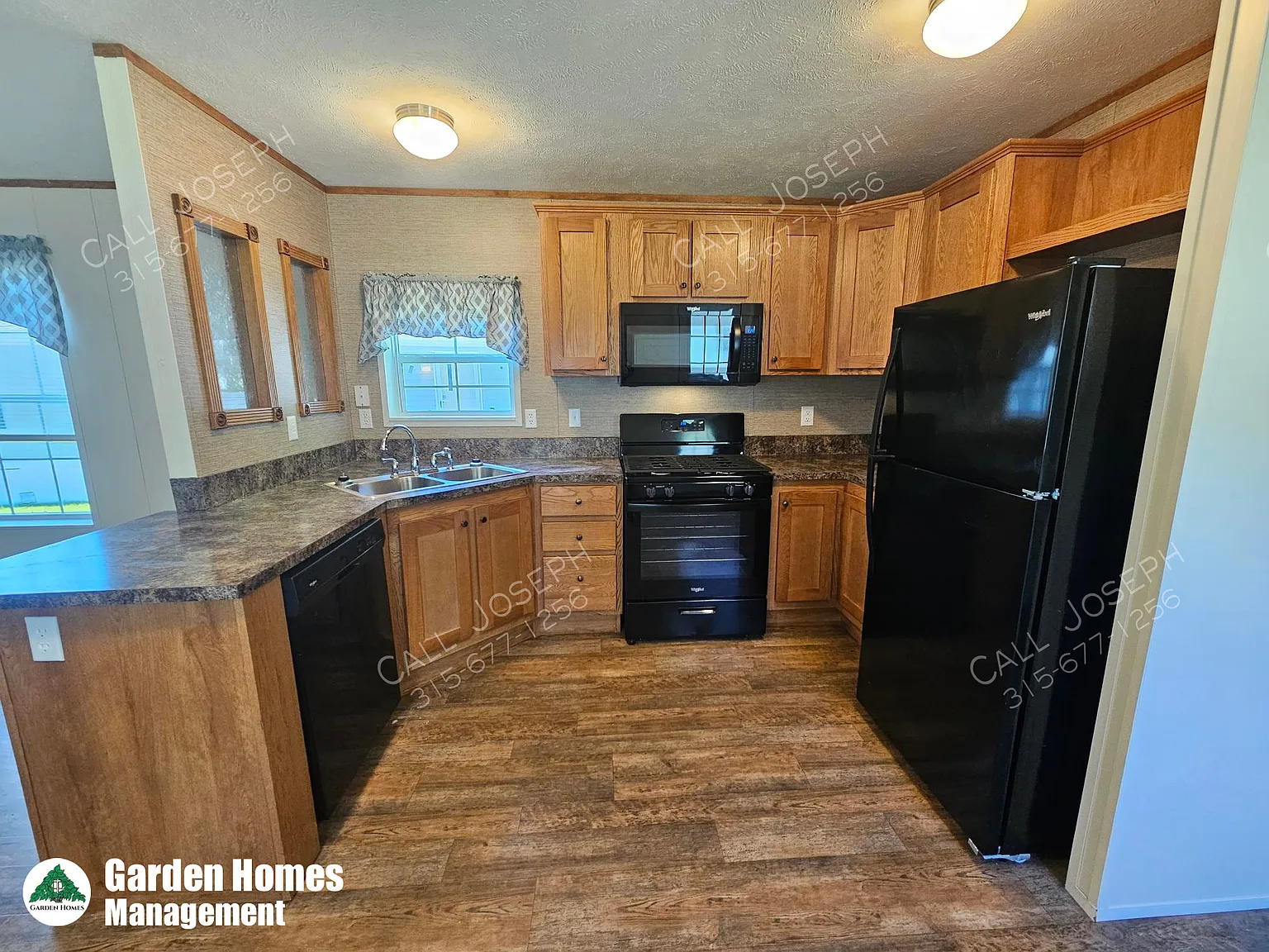 2 bed, 840 sqft, $1,420 — Photo 1