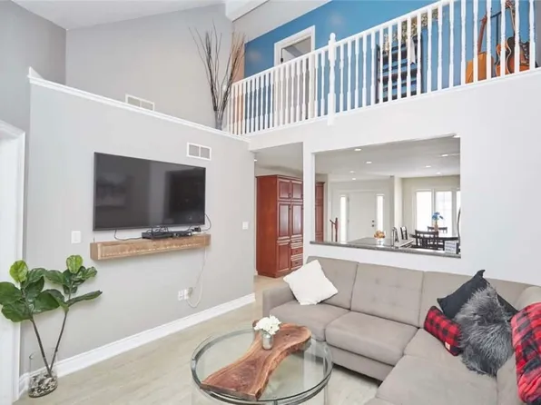 23 Ormond St N, Thorold, ON L2V 1Y6