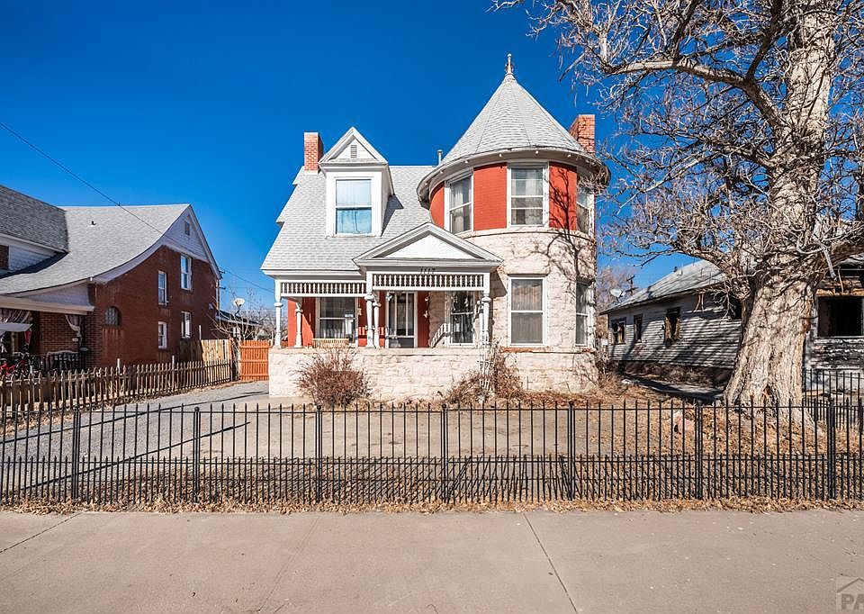1st image of 1117 E 8th St