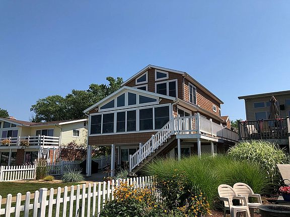 3rd image of 26043 Lake Dr