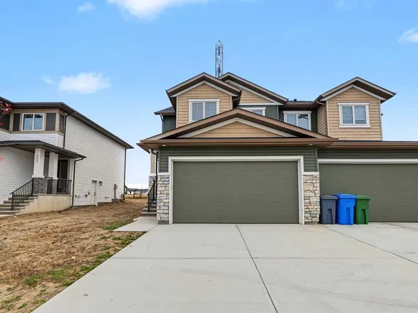 311 W Dawson Dock Way, Chestermere, AB T1X 2X2