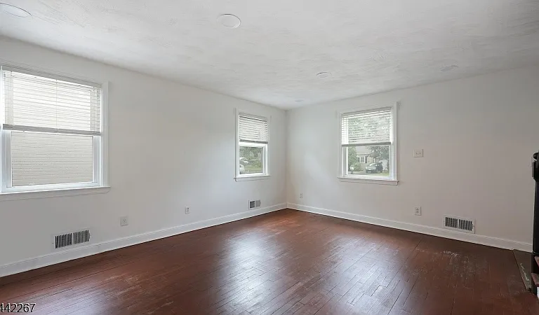 1751 Mountain Ave — Photo 11