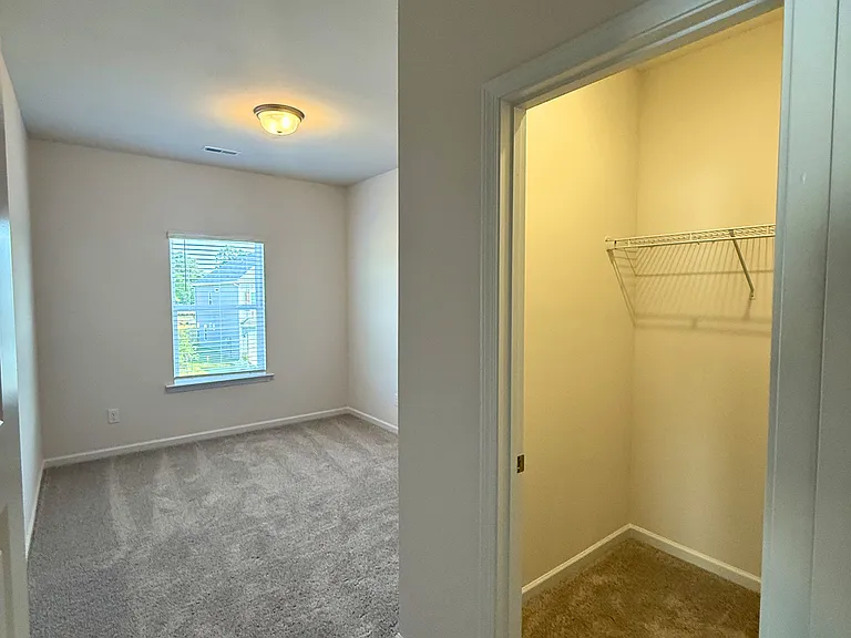 11053 Valmont Way — Photo 39