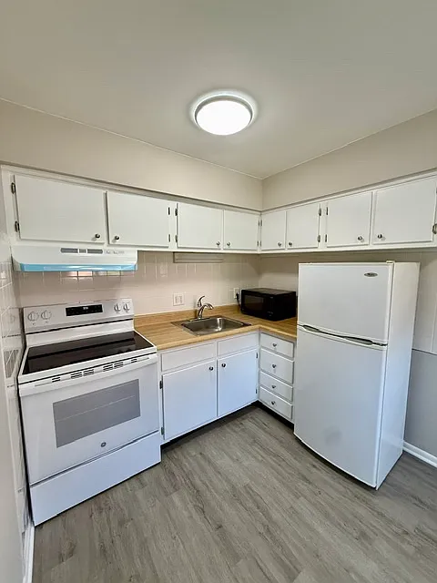 1 bed, 722 sqft, $1,650 — Photo 2