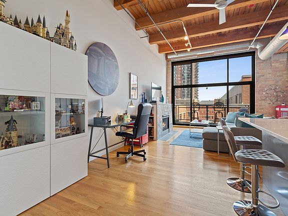 5th image of 1727 S Indiana Ave APT 309