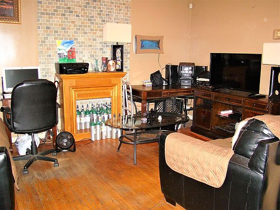 2nd image of 10720 Watson Pl