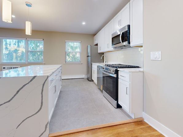 253 Lafayette Rd #1F