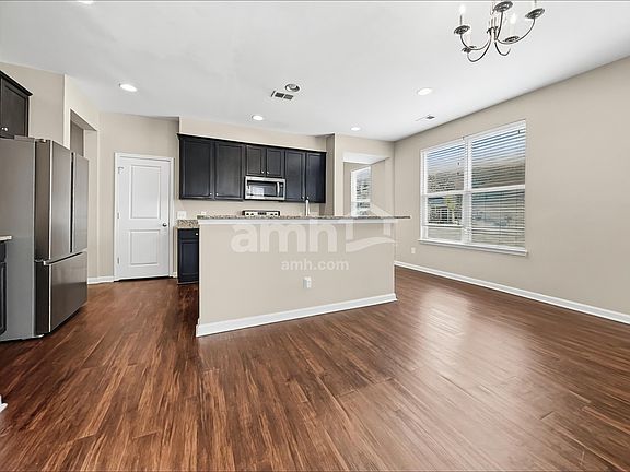 5th image of 112 Orleans Ct