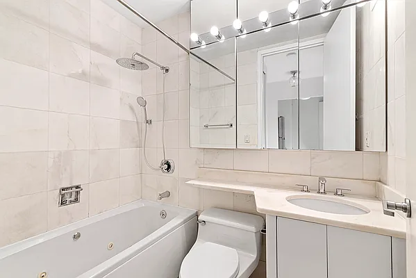 Rented by Compass | media 32