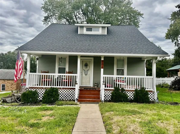 706 N Main St, Perryville, MO 63775