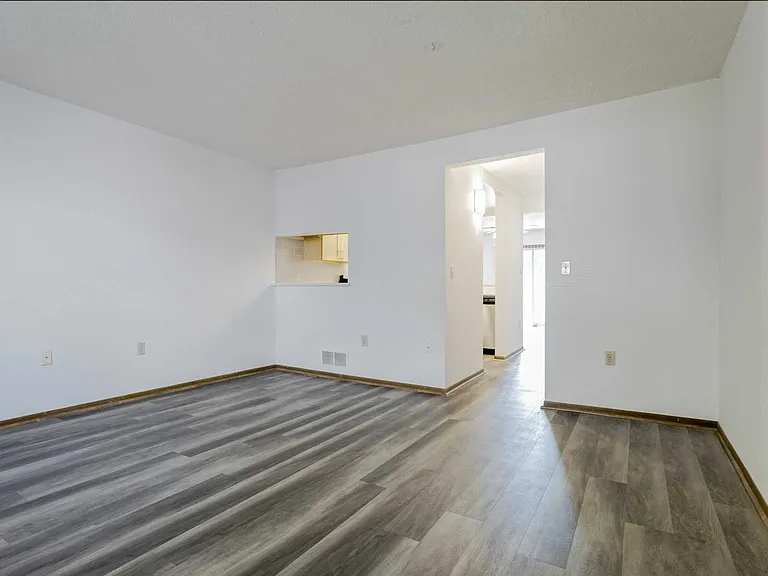 Unit living room
