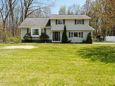 2 Heidis Path, Ballston Lake, NY, 12019