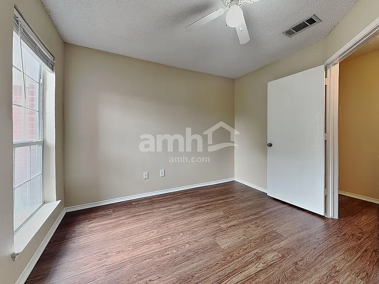 7908 Rattlers Ct — Photo 13