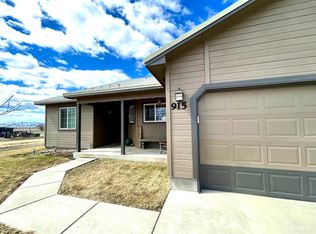 915 5th St W, Fairfield, ID 83327