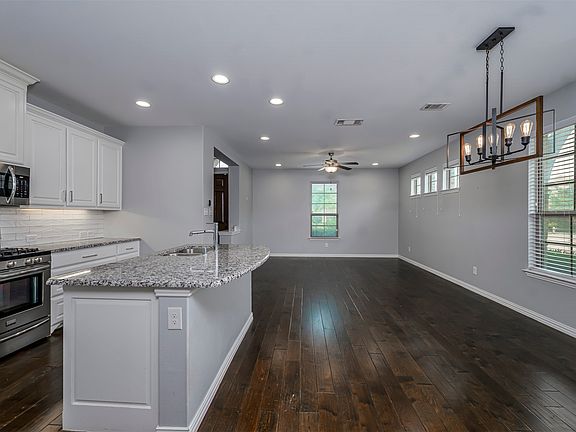 3rd image of 4202 Cascade Sky Dr