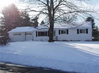 199 Farmstead Dr, South Windsor, CT 06074