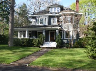 48 Livermore Rd, Wellesley, MA 02481
