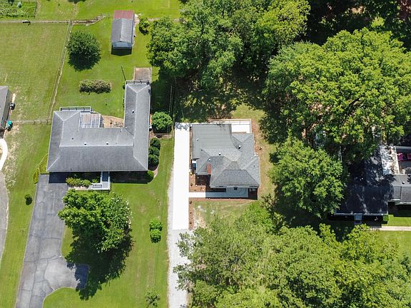2nd image of 1620 Ashville Rd