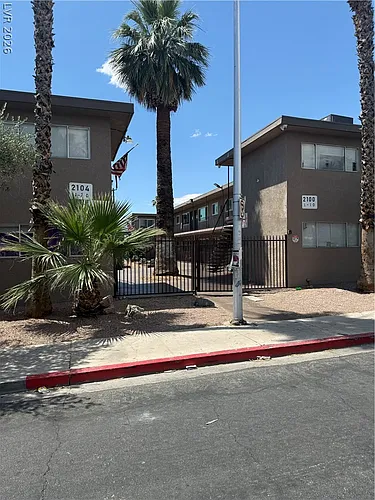 2104 Sunrise Ave #16 Photo 1