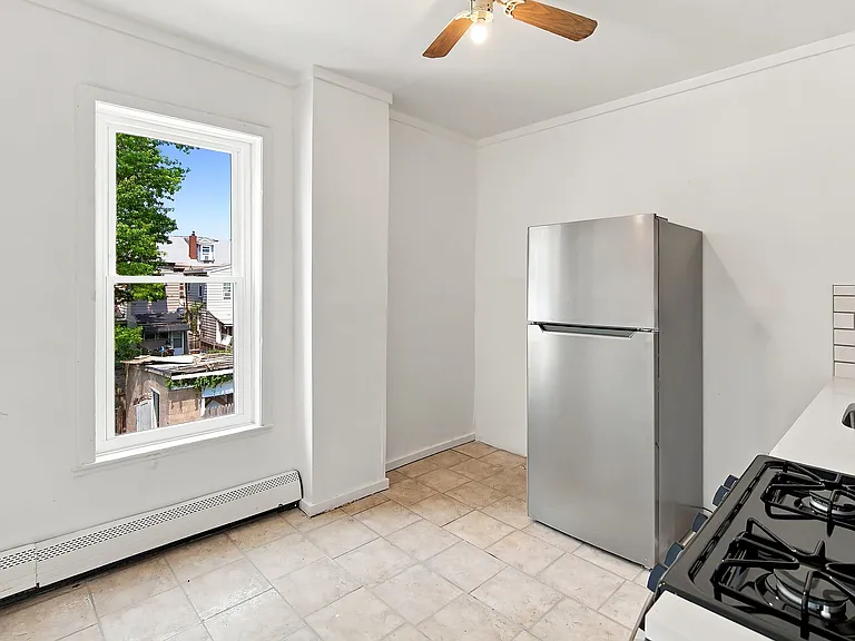 320 Hewitt St #2 — Photo 5