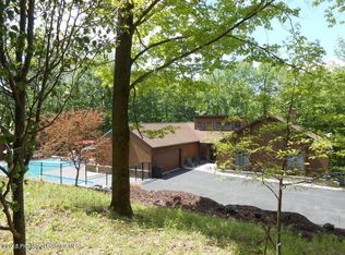 1012 Chapin Dr #L-10, Clarks Summit, PA 18411