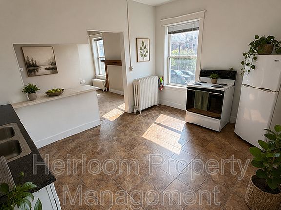 3rd image of 214 N 2nd Ave E Unit 1