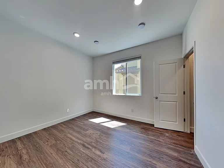 9171 Ribbon Meadow Ct — Photo 12