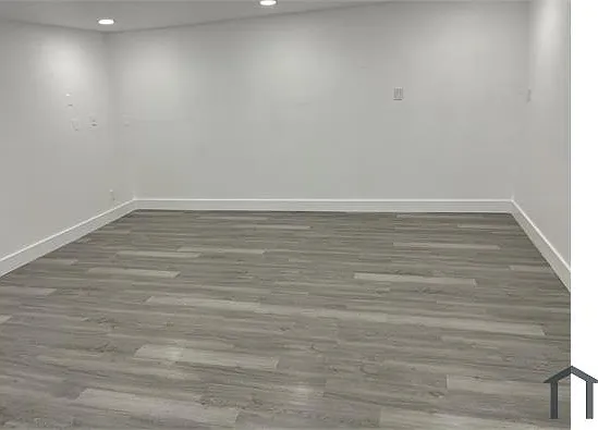 3 bed, 1250 sqft, $2,300 — Photo 2
