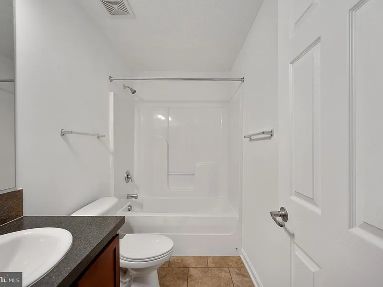 259 Olympic Dr — Photo 35