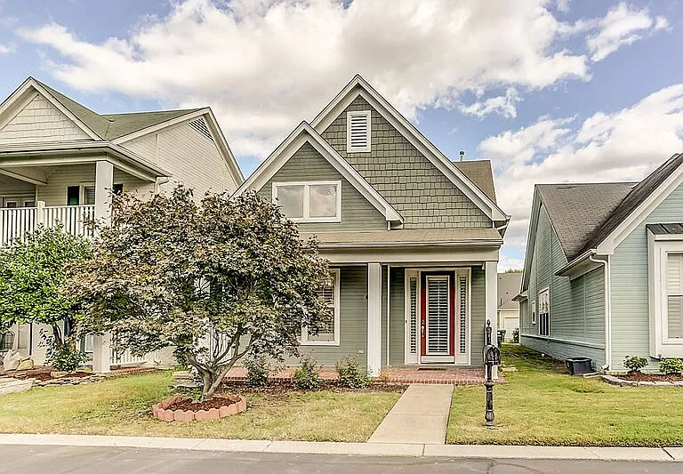 1338 Harbor Park Dr — Photo 1